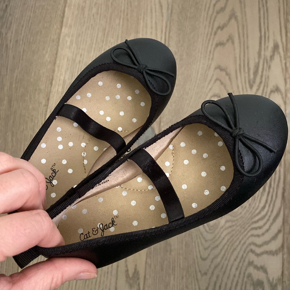 Cat & Jack Black Toddler Shoes Size 9